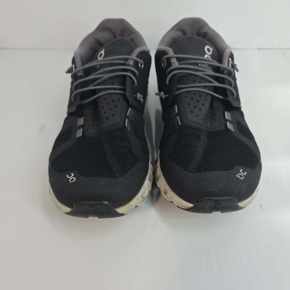 On Cloud Classic Running Shoes Size W8 Black Swiss Engineering
